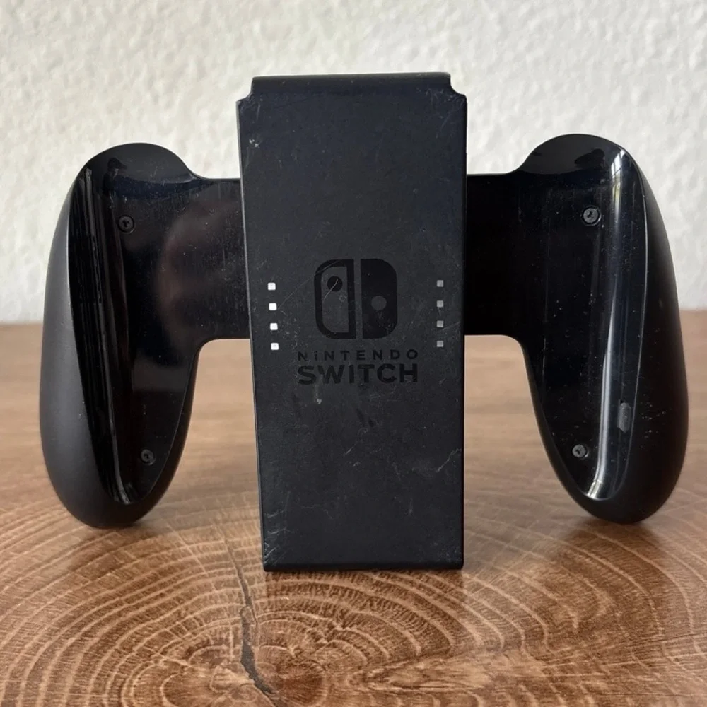 Nintendo Switch Joy-Con Comfort Grip Controller Holder OEM Black - Used